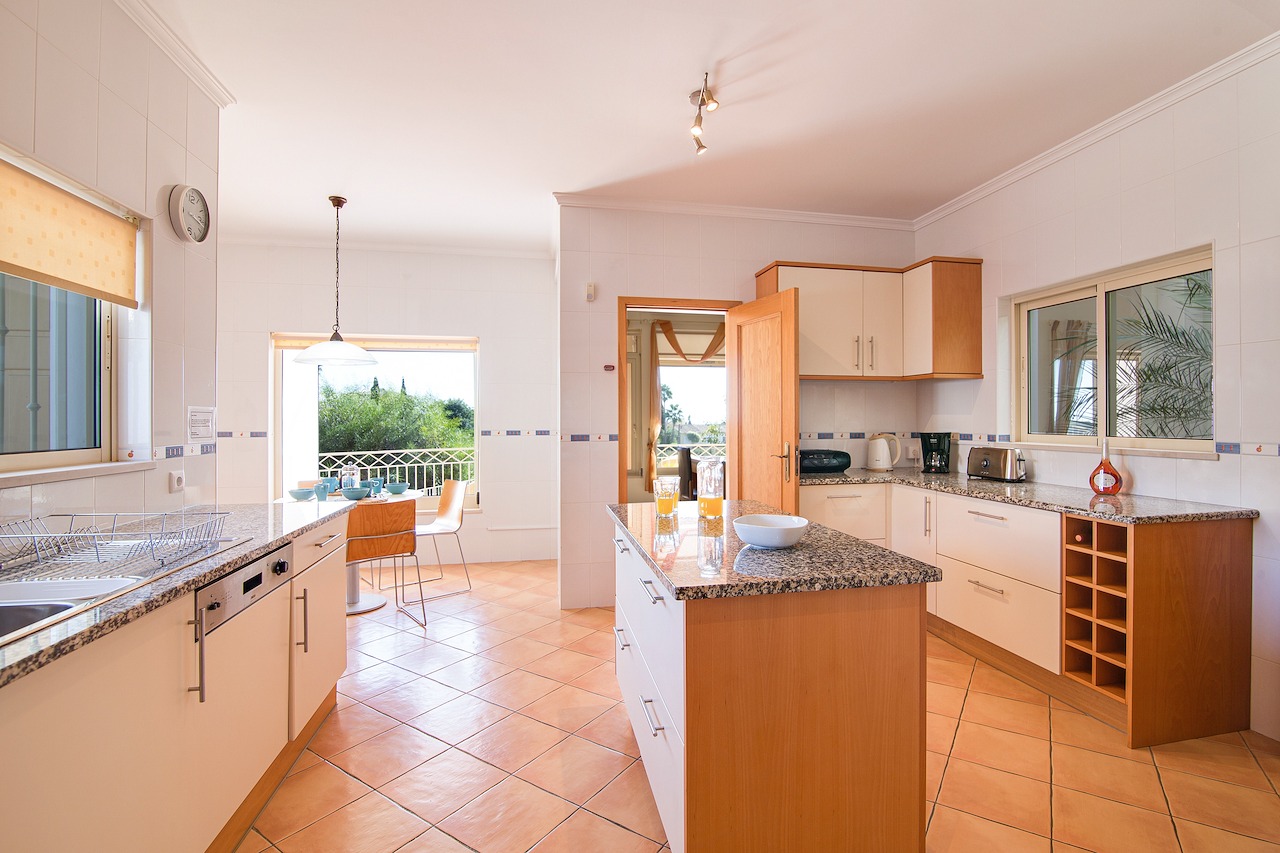 Villa Bianca - 4 Bedroom Villa in Albufeira